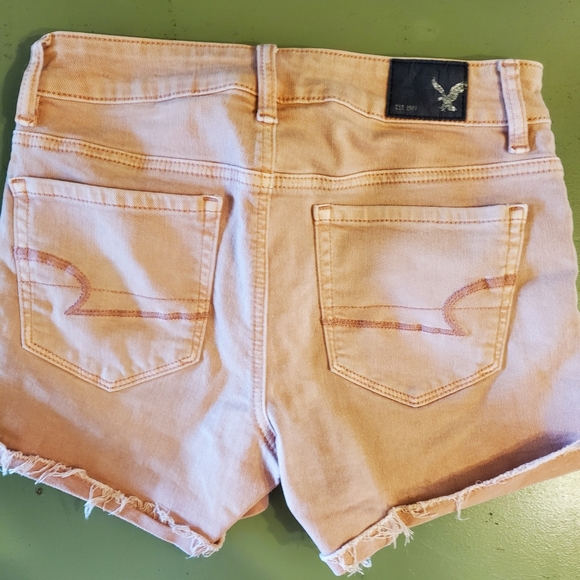 American Eagle Hi-rise Shortie Super Super Stretch 0 W-26 Denim Shorts Peach EUC - Picture 1 of 7